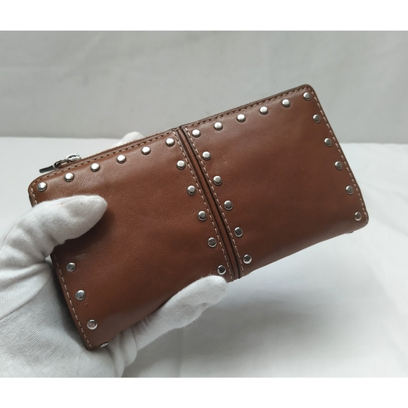 Michael Kors Altor Brown Leathe Studded Credit Card ID Window Bifold Wallet - Picture 2 of 16